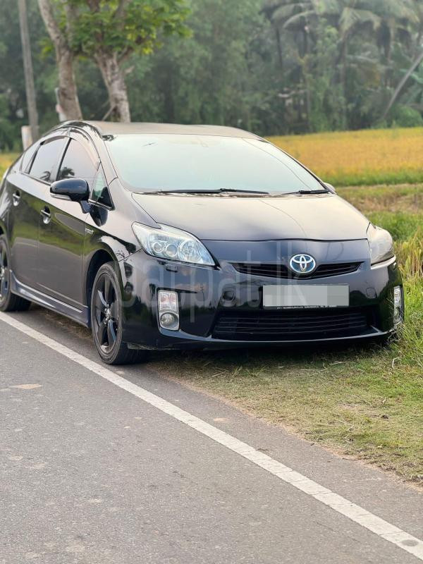 Toyota Prius 2011 - භාවිතා කරන ලද කාර් sale in Sri Lanka - patpat.lk