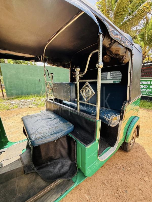 Bajaj Three Wheel 2007 - பயன்படுத்தப்பட்டது முச்சக்கர வண்டி sale in Sri Lanka - patpat.lk