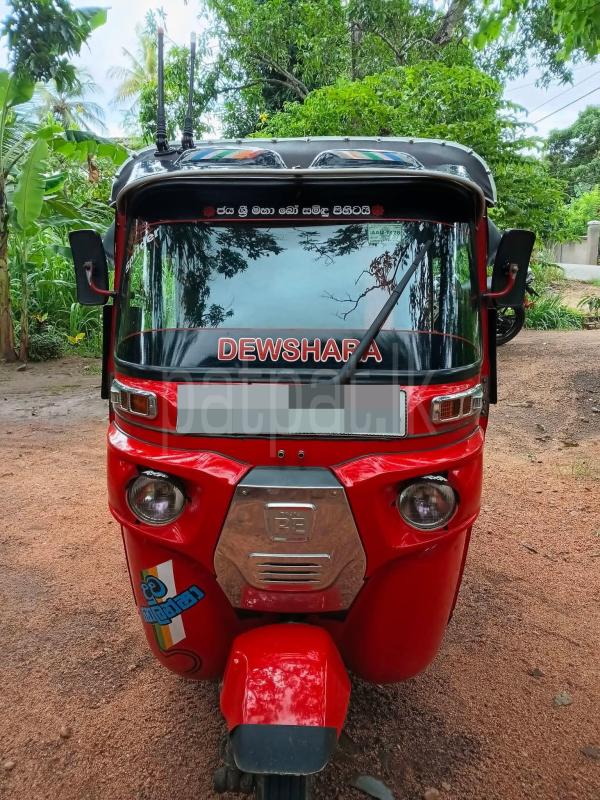 Bajaj 4 stroke 2014 - භාවිතා කරන ලද ත්‍රිරෝද රථය sale in Sri Lanka - patpat.lk