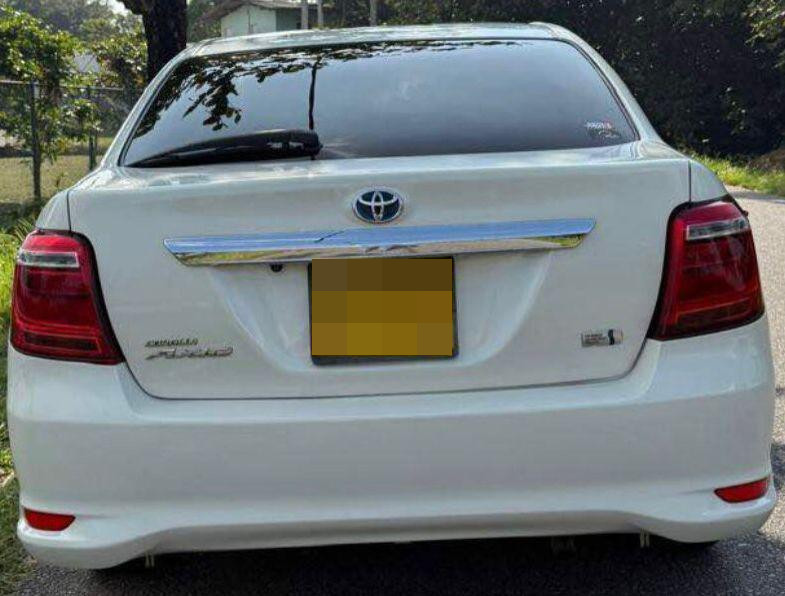 Toyota Axio 2017 - பயன்படுத்தப்பட்டது கார் sale in Sri Lanka - patpat.lk