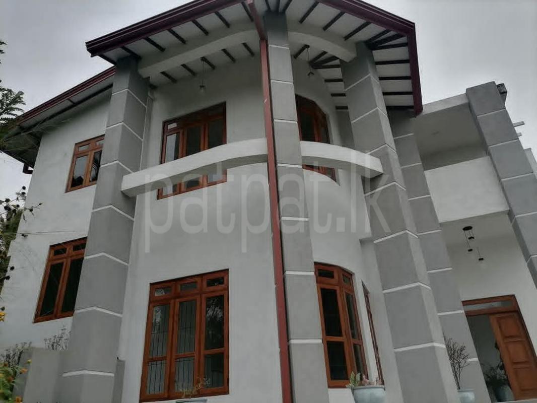 House for Sale in Peradeniya