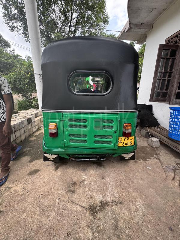 Bajaj Three Wheel 2011 - பயன்படுத்தப்பட்டது முச்சக்கர வண்டி sale in Sri Lanka - patpat.lk