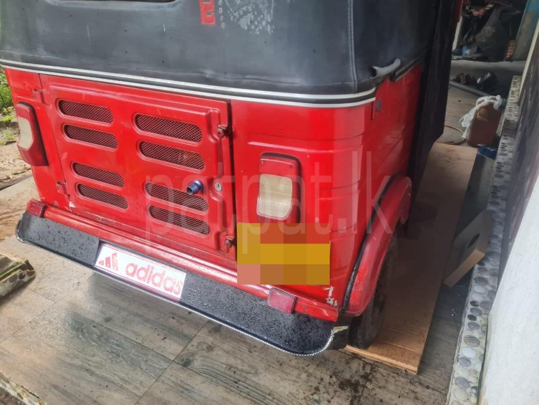 Bajaj Three Wheel 2011 - Used Three wheeler sale in Sri Lanka - patpat.lk
