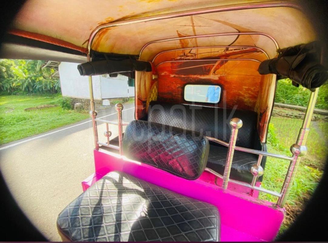 Advertisement image 6