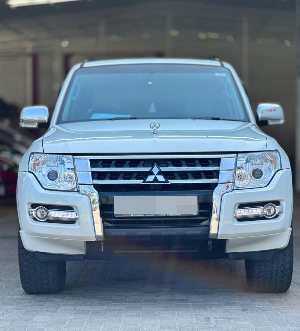 Mitsubishi Montero 2015 ads-image-1