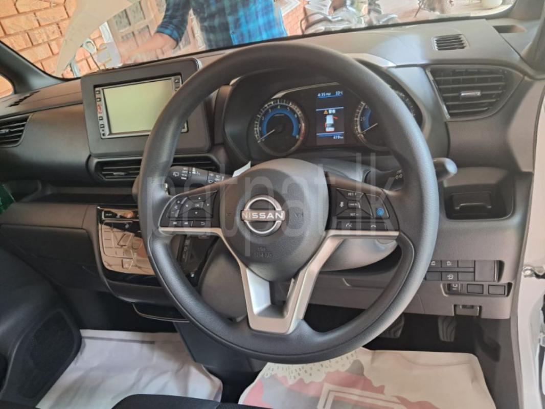 Advertisement image 6