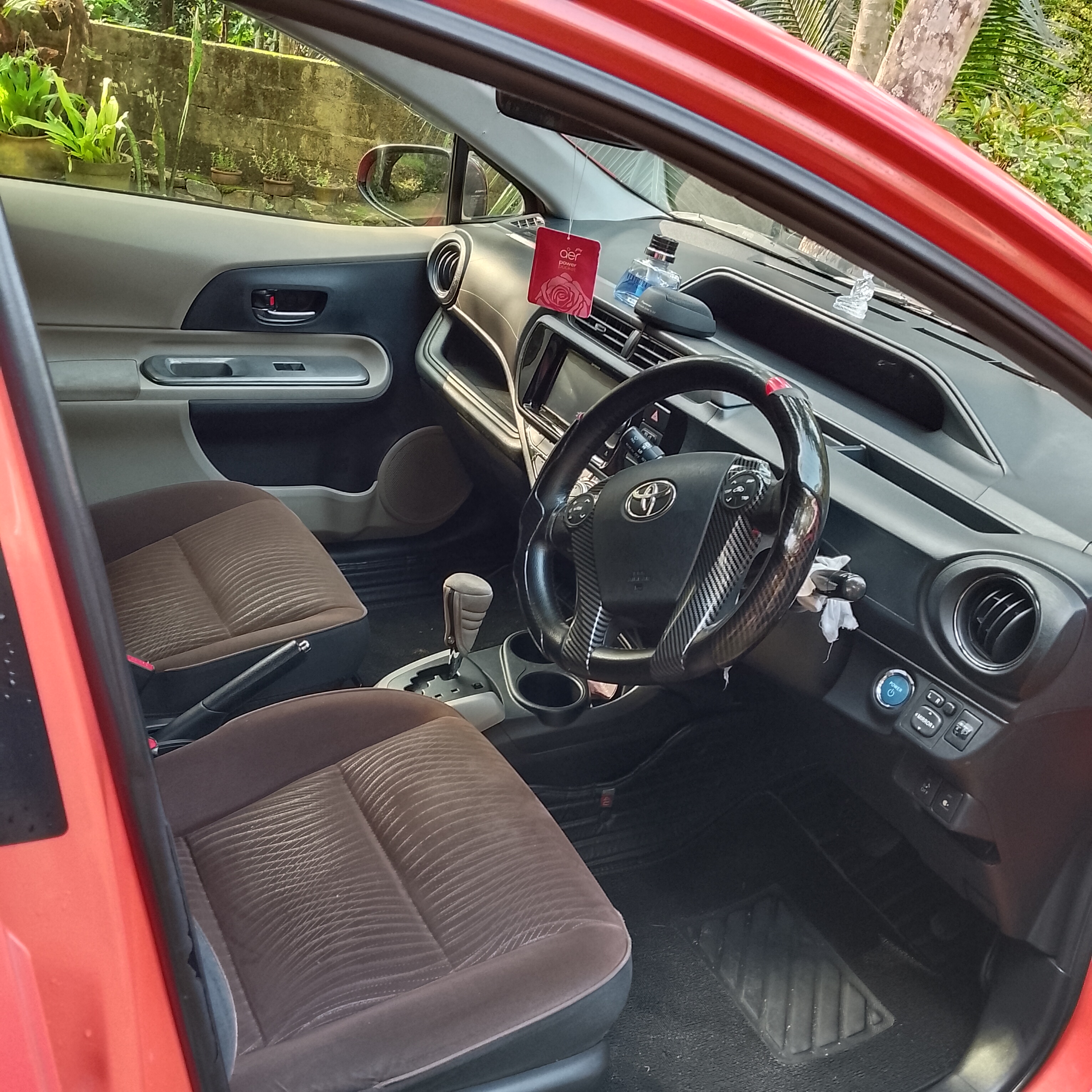 Toyota Aqua 2012 - Used Car sale in Sri Lanka - patpat.lk