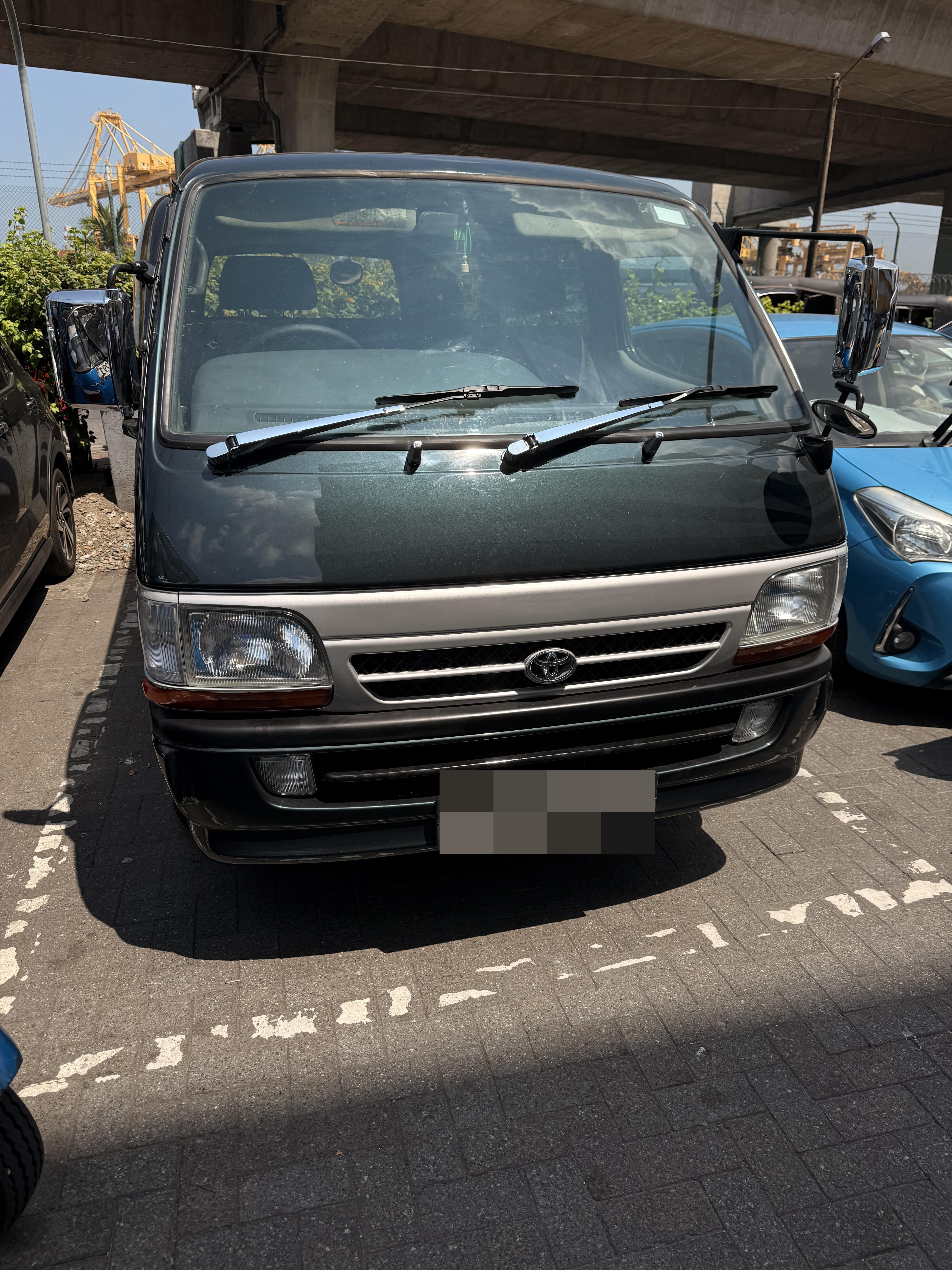 Toyota Hiace 1998 - பயன்படுத்தப்பட்டது வேன் sale in Sri Lanka - patpat.lk