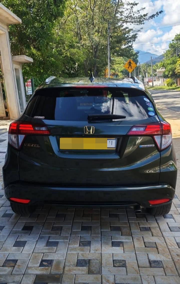 Honda Vezel 2014 - Used SUV sale in Sri Lanka - patpat.lk
