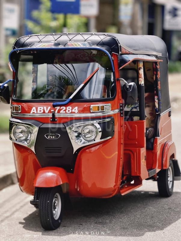 Bajaj 4 stroke 2025 - Used Three wheeler sale in Sri Lanka - patpat.lk