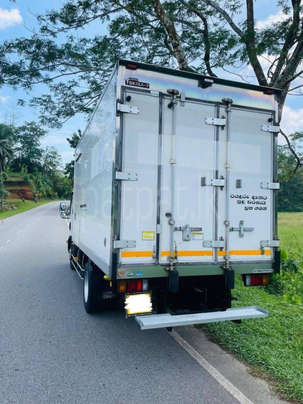 Advertisement image 3