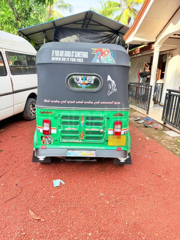 Bajaj 4 stroke 2011 - பயன்படுத்தப்பட்டது முச்சக்கர வண்டி sale in Sri Lanka - patpat.lk