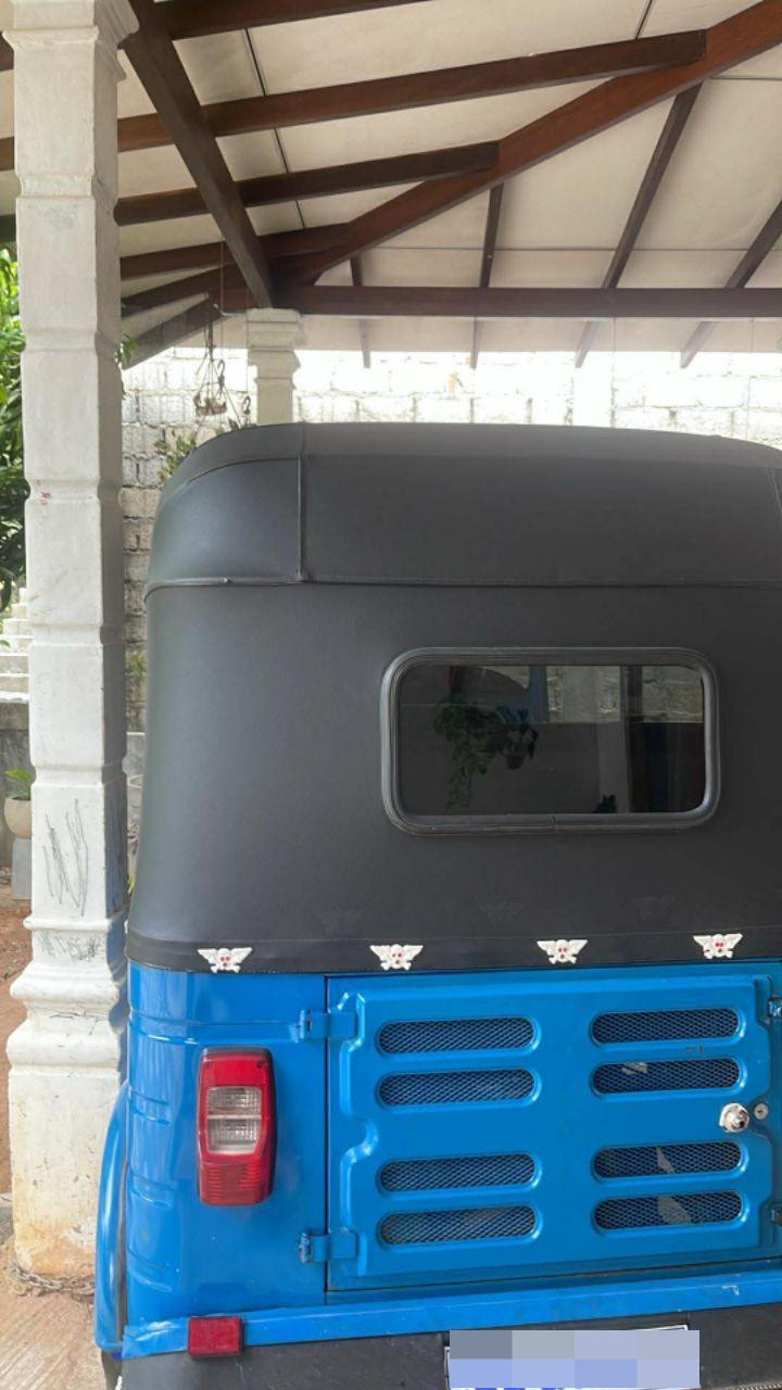 Bajaj Three Wheel 2012 - භාවිතා කරන ලද ත්‍රිරෝද රථය sale in Sri Lanka - patpat.lk
