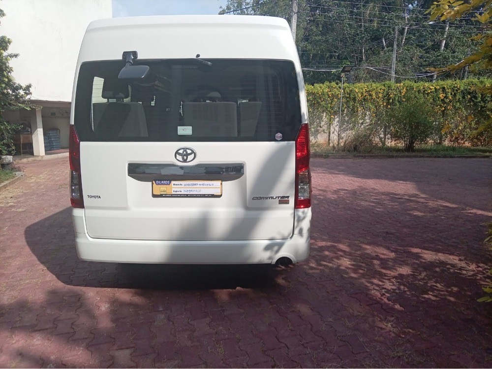 Toyota Commuter 2025 - Brand New Van sale in Sri Lanka - patpat.lk