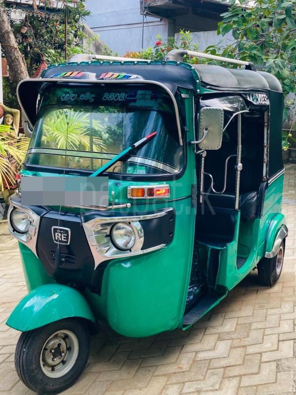 Bajaj Three Wheel 2015 - பயன்படுத்தப்பட்டது முச்சக்கர வண்டி sale in Sri Lanka - patpat.lk