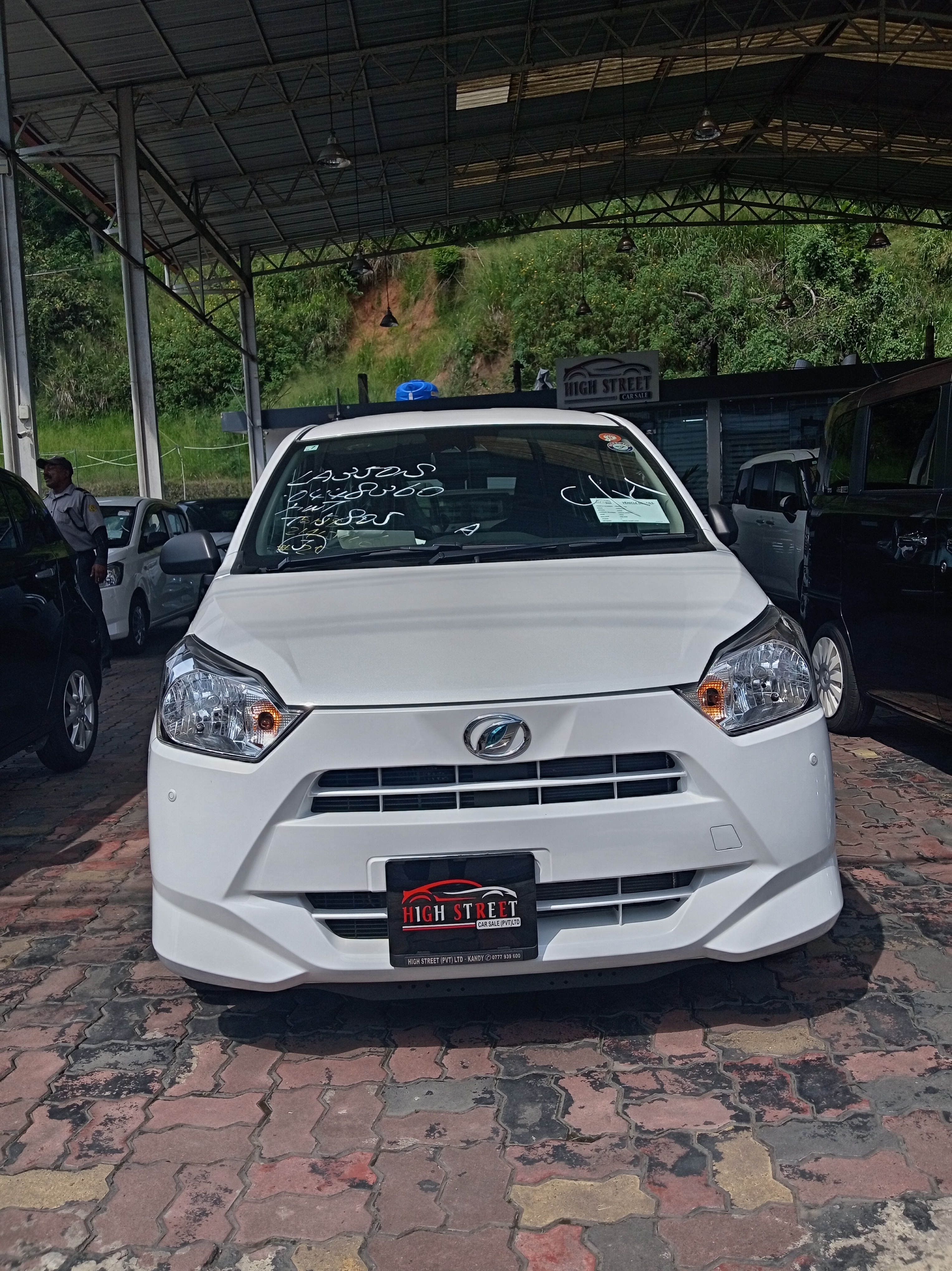 Daihatsu Mira 2025 ads-image-1