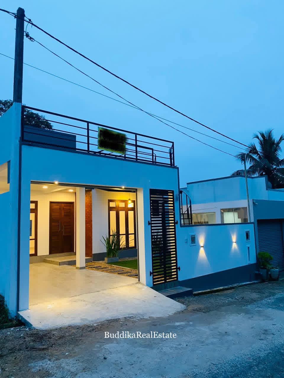House for Sale in Athurugiriya ads-image-1