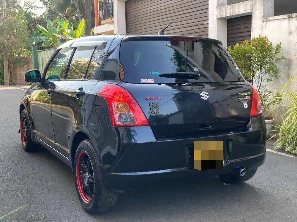 Advertisement image 3