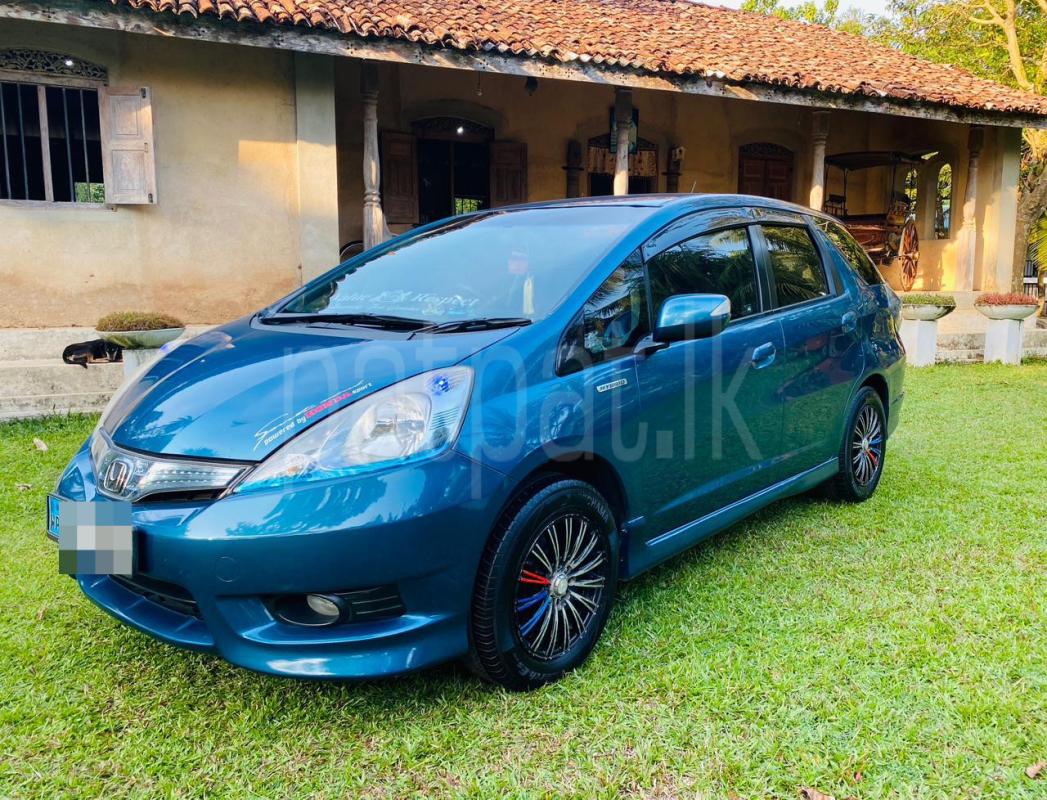 Honda Fit 2011 - பயன்படுத்தப்பட்டது கார் sale in Sri Lanka - patpat.lk
