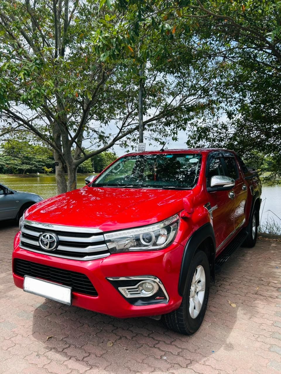 Toyota Hilux 2016 - Used Pick-up  sale in Sri Lanka - patpat.lk