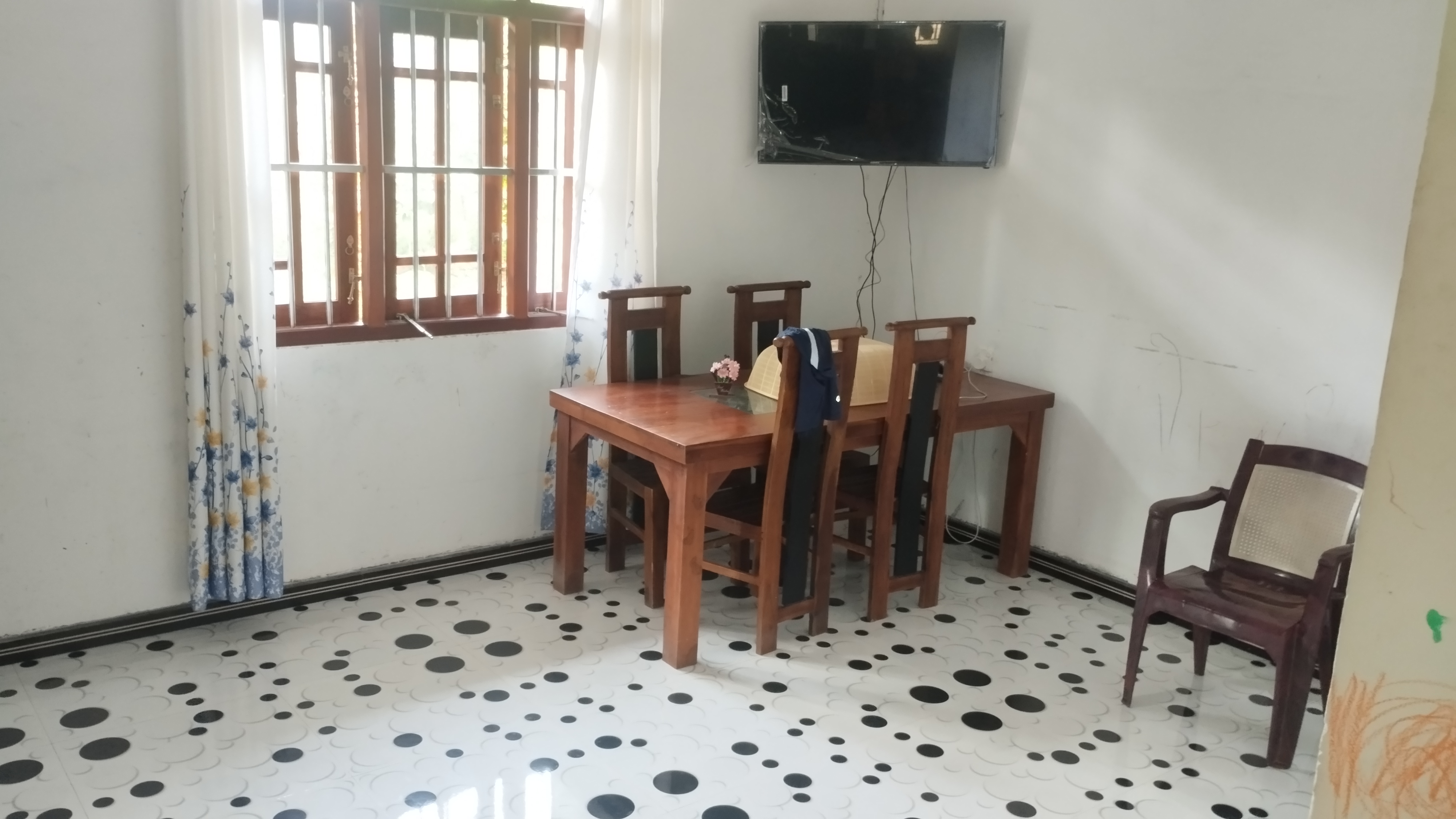House for Sale in Karandeniya