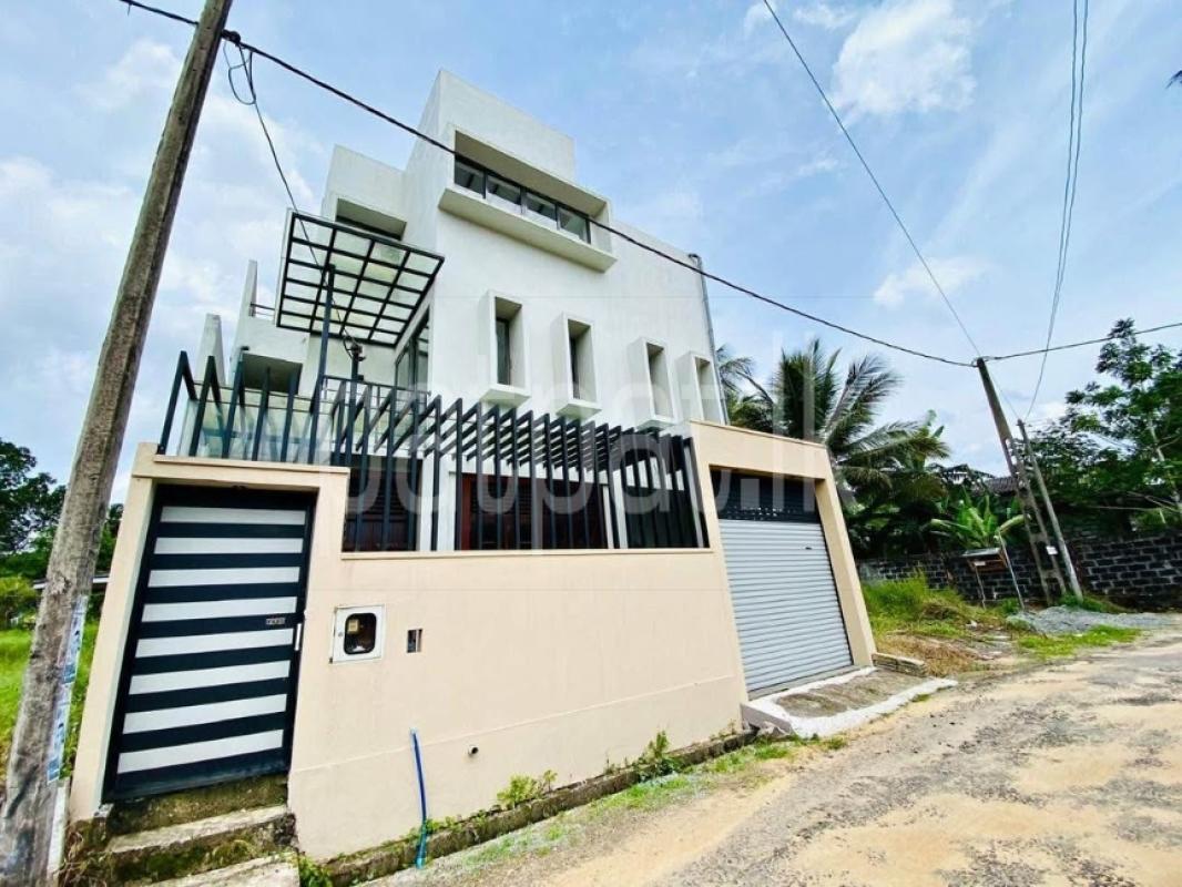 Advertisement image 1