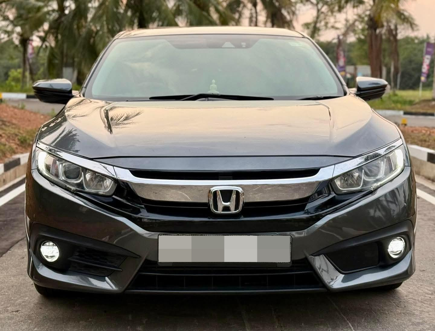 Honda Civic 2019 ads-image-1