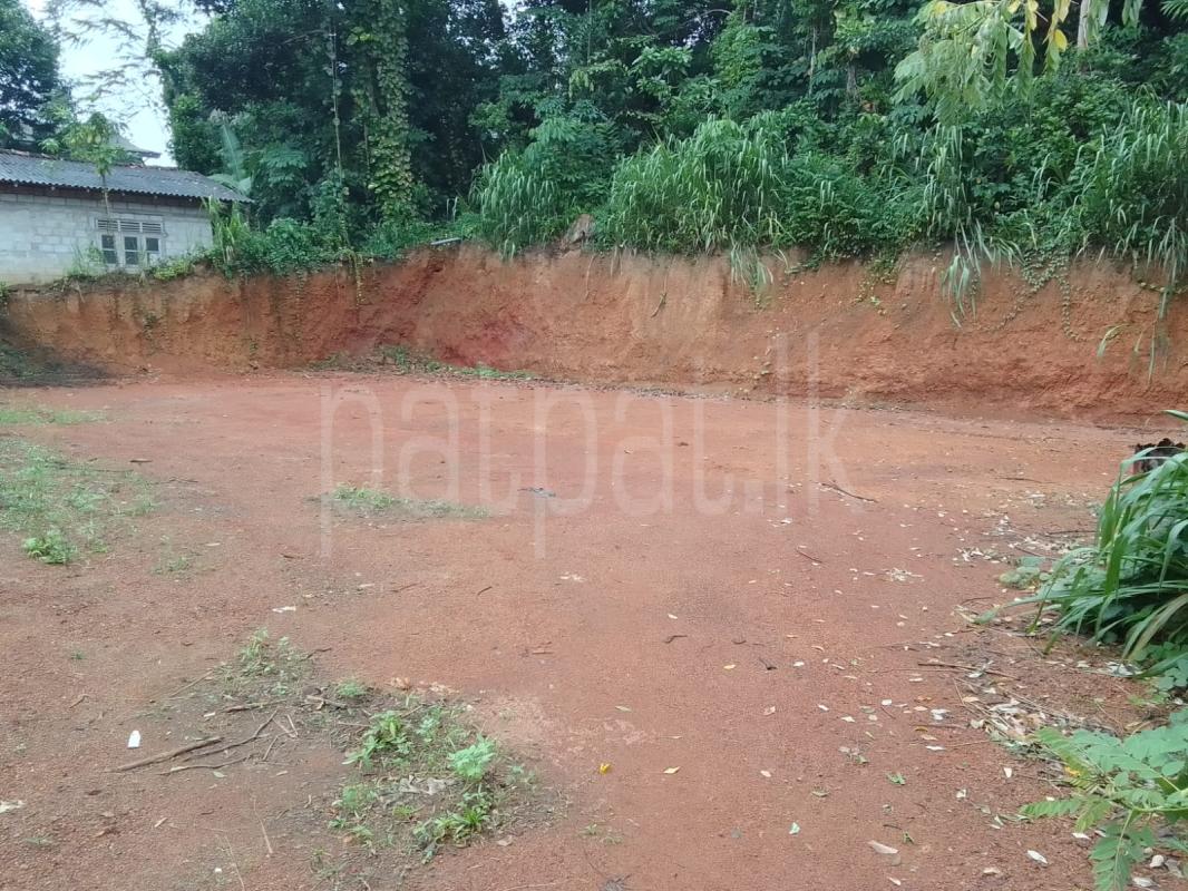 Commercial Land for Sale in Mattegoda