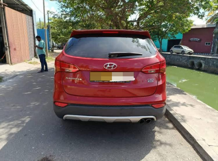 Hyundai Santa Fe 2014 - பயன்படுத்தப்பட்டது SUV sale in Sri Lanka - patpat.lk