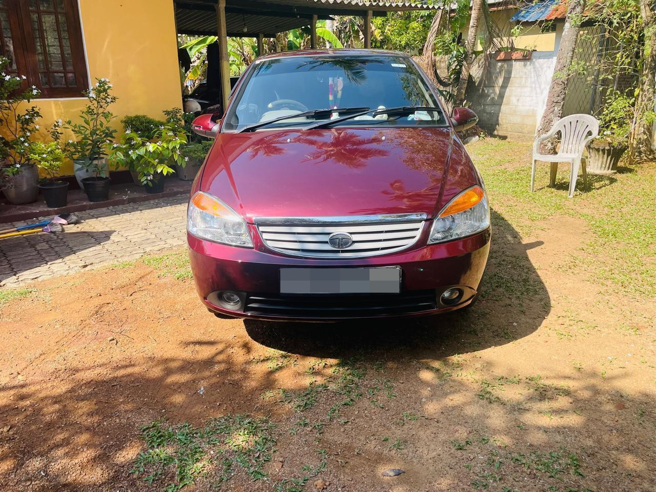 Tata Indica 2015 - பயன்படுத்தப்பட்டது கார் sale in Sri Lanka - patpat.lk