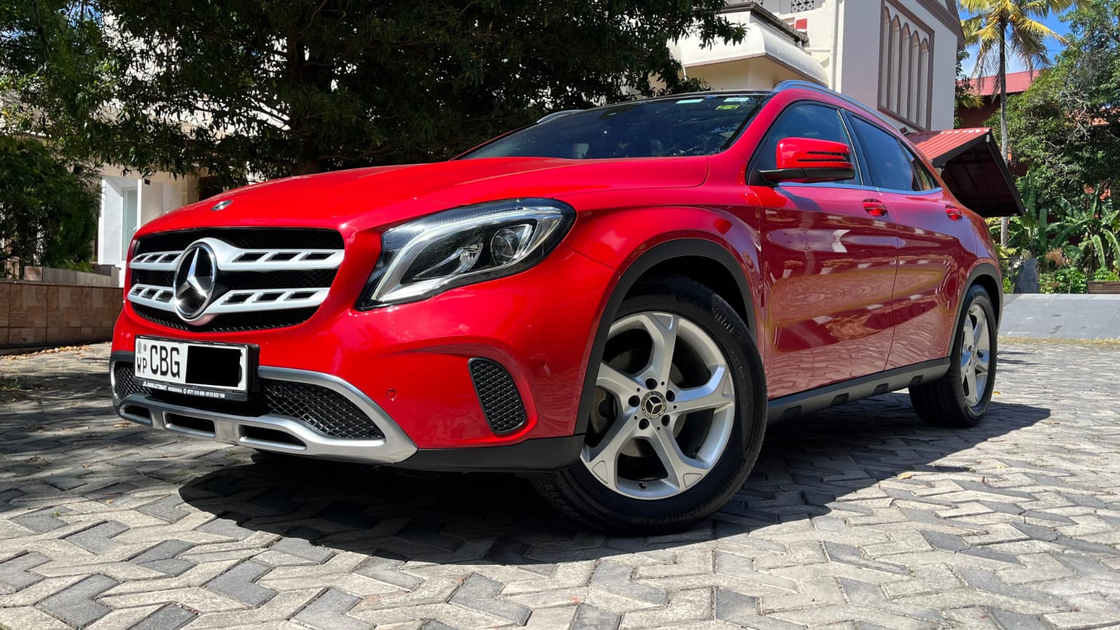 Mercedes Benz GLA Class 2018 - භාවිතා කරන ලද SUV රථය sale in Sri Lanka - patpat.lk