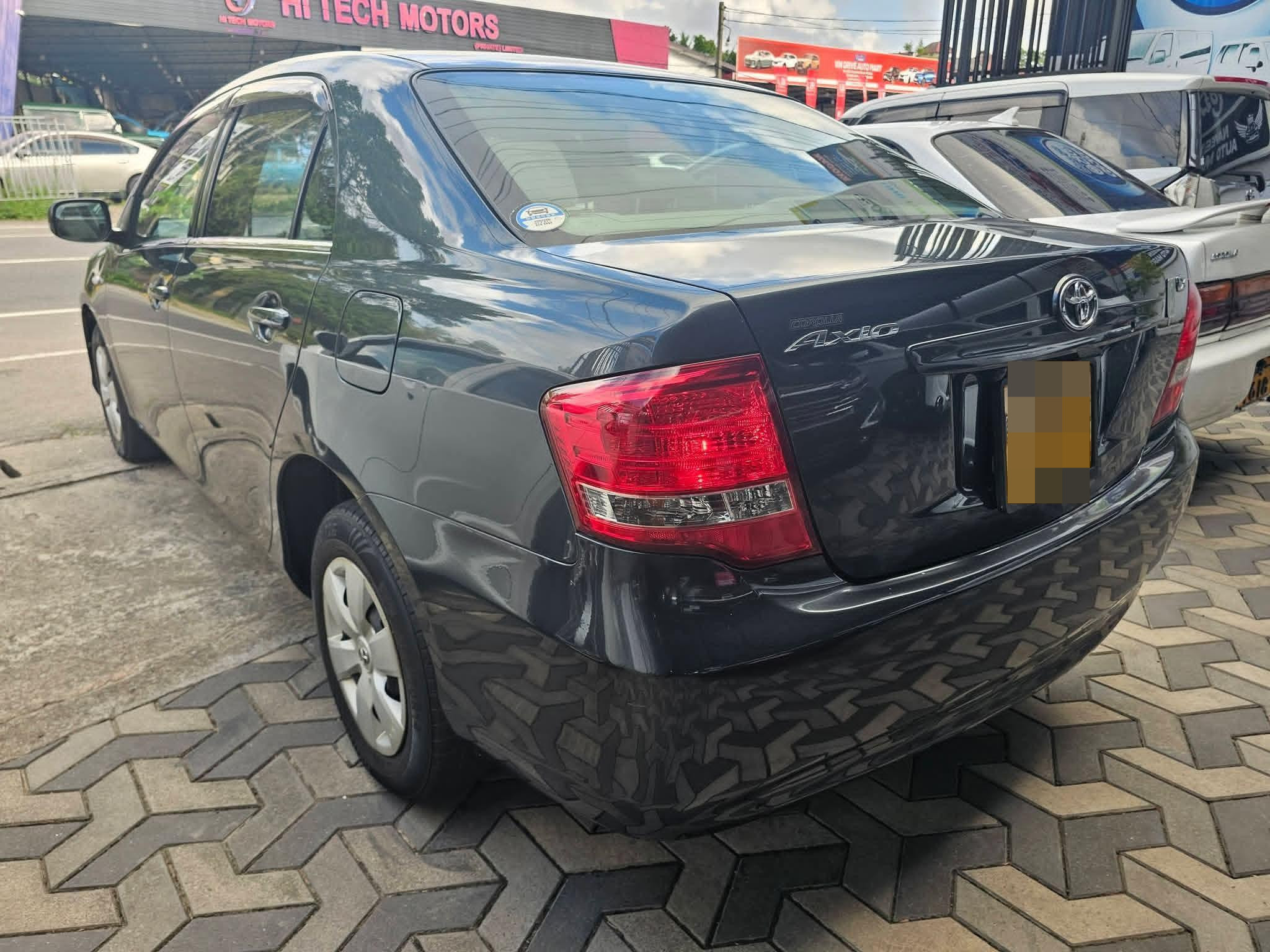 Toyota Axio 2010 - பயன்படுத்தப்பட்டது கார் sale in Sri Lanka - patpat.lk