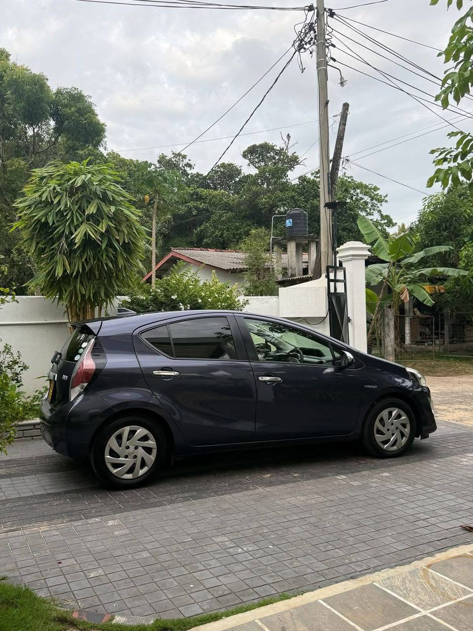 Toyota Aqua 2015 - Used Car sale in Sri Lanka - patpat.lk