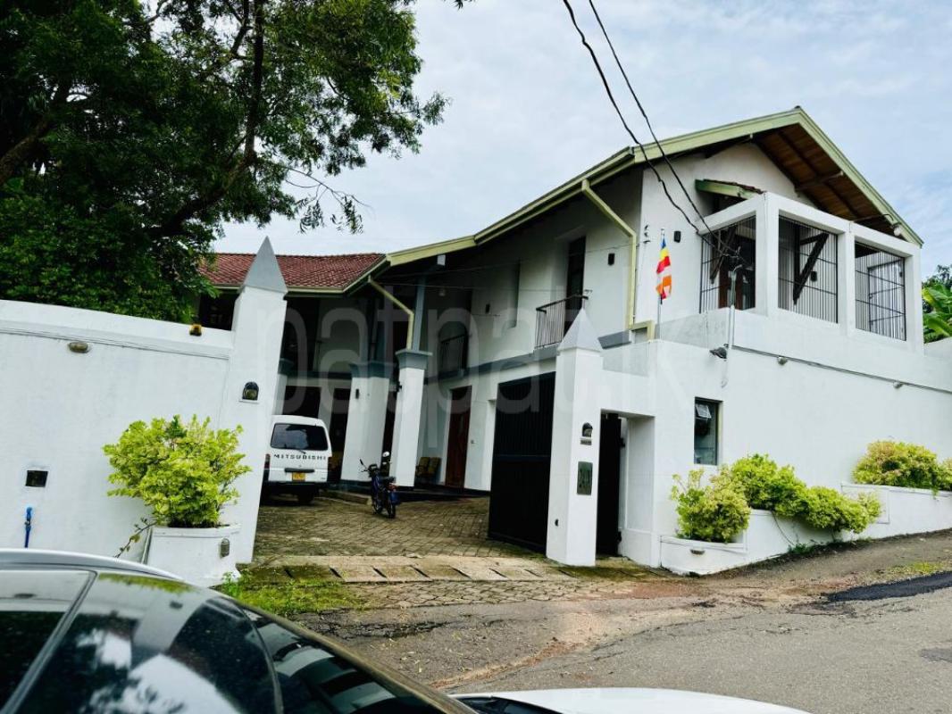 House for Sale in Battaramulla