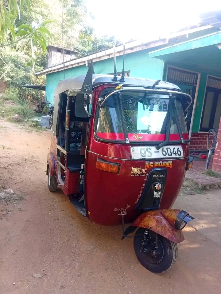 Bajaj Three Wheel 2009 - භාවිතා කරන ලද ත්‍රිරෝද රථය sale in Sri Lanka - patpat.lk