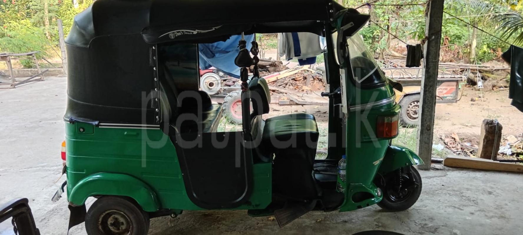 Bajaj 4 stroke 2011 - භාවිතා කරන ලද ත්‍රිරෝද රථය sale in Sri Lanka - patpat.lk