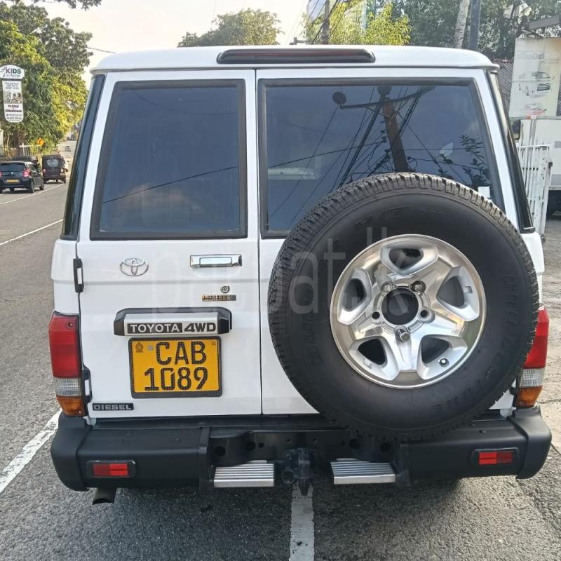 Advertisement image 6