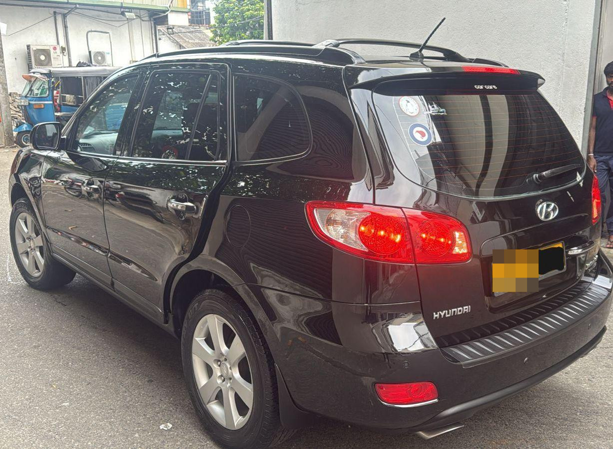 Hyundai Santa Fe 2009 - பயன்படுத்தப்பட்டது SUV sale in Sri Lanka - patpat.lk