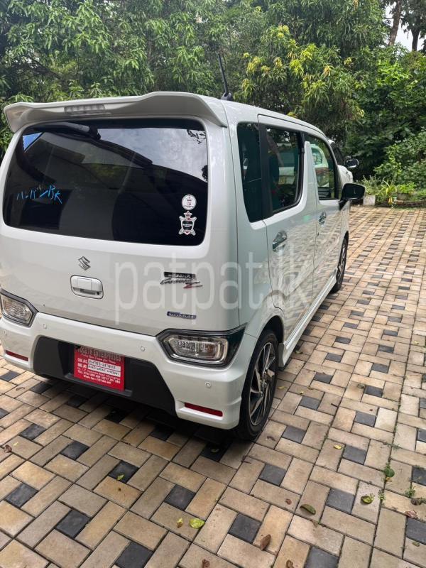 Advertisement image 6