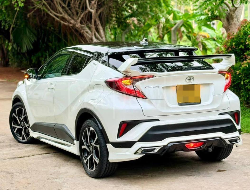 Toyota CHR 2018 - Used Car sale in Sri Lanka - patpat.lk