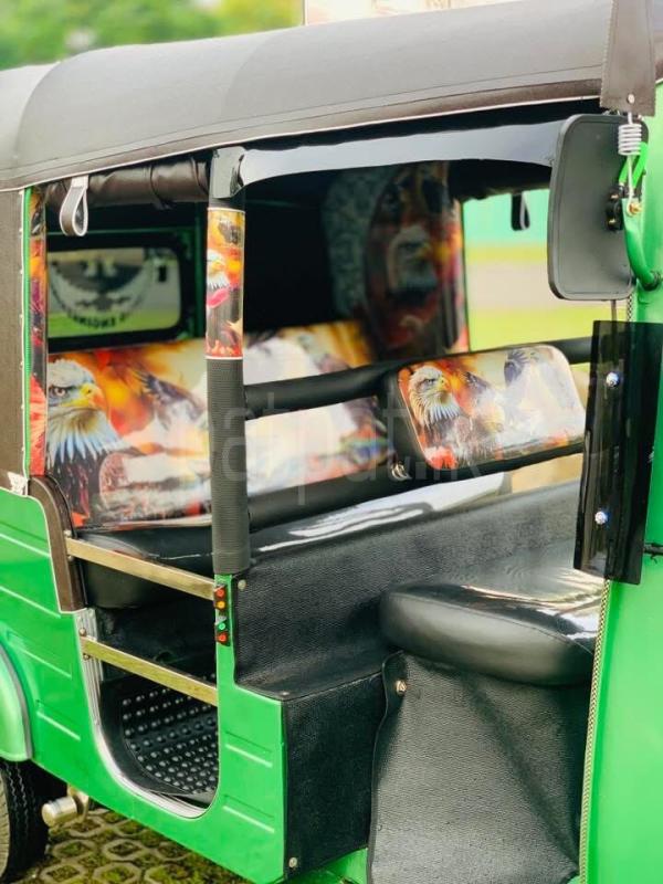 Advertisement image 6