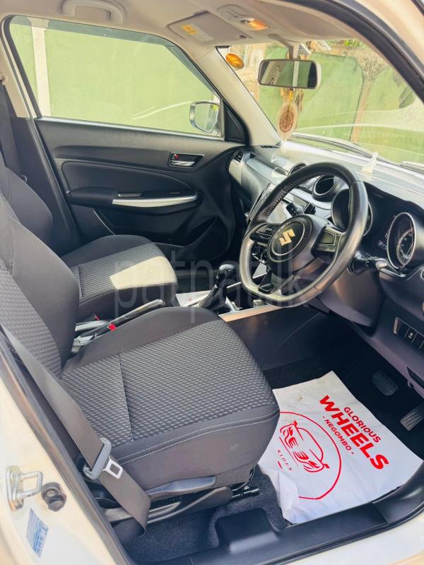 Suzuki SWIFT RS HYBRID 2024 - மறுசீரமைக்கப்பட்டது கார் sale in Sri Lanka - patpat.lk