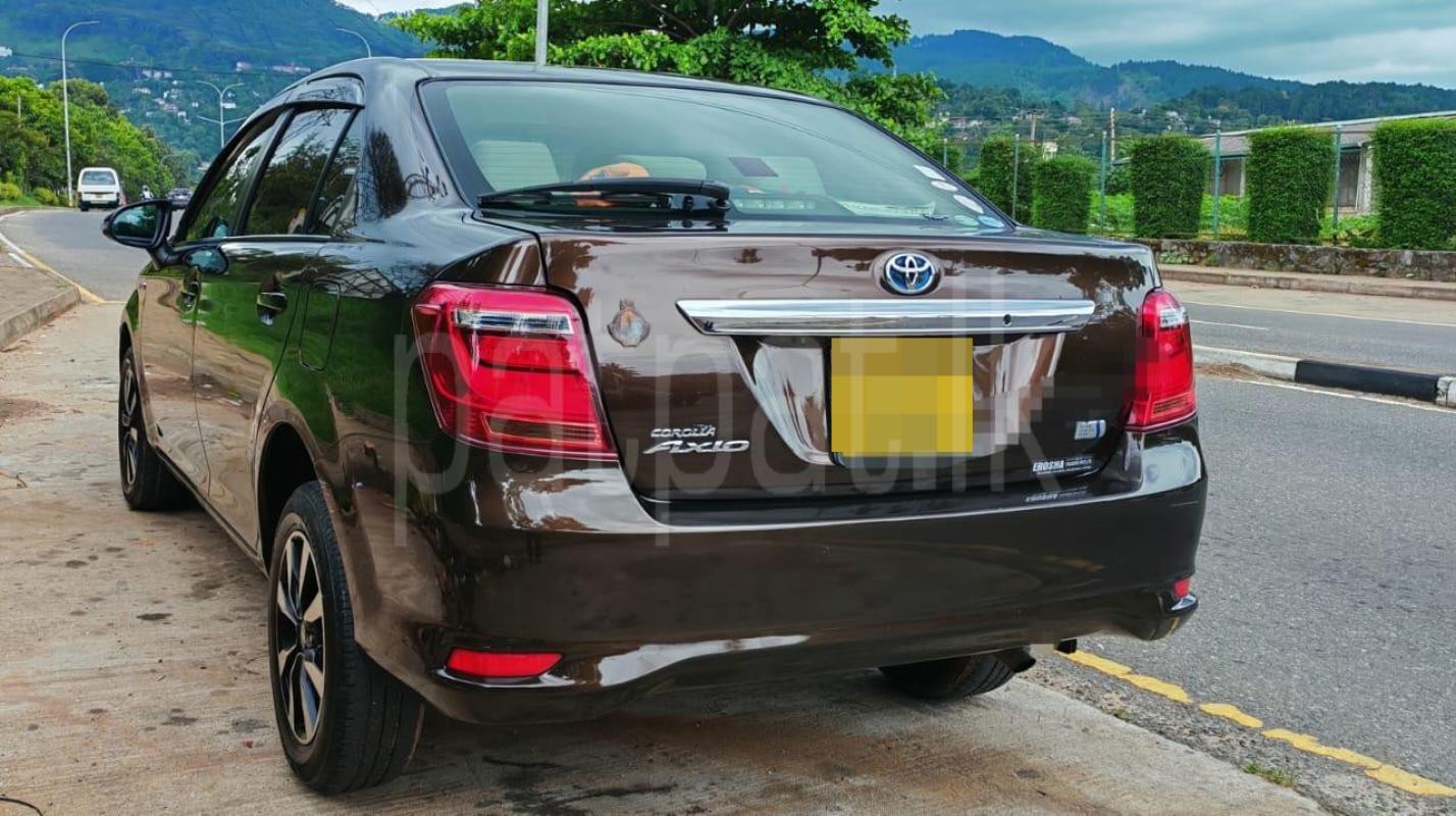 Toyota Axio 2015 - භාවිතා කරන ලද කාර් sale in Sri Lanka - patpat.lk
