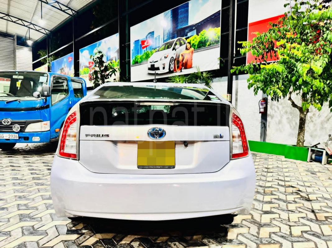 Toyota Prius 2013 - Used Car sale in Sri Lanka - patpat.lk