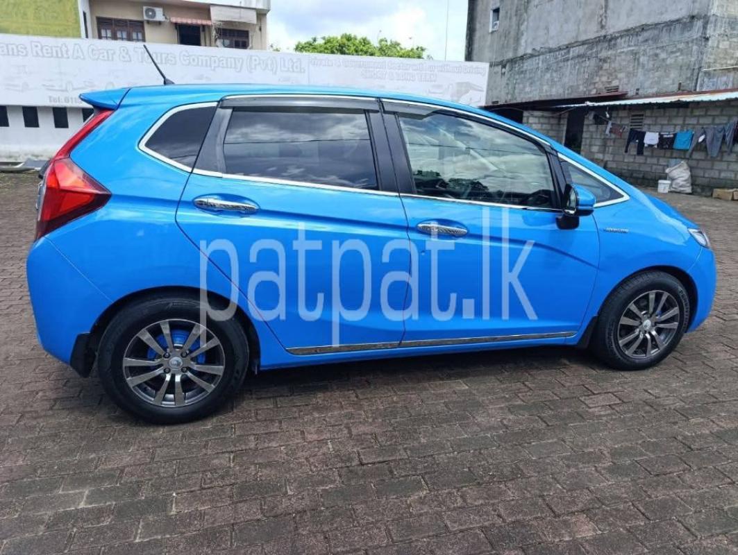 Advertisement image 3