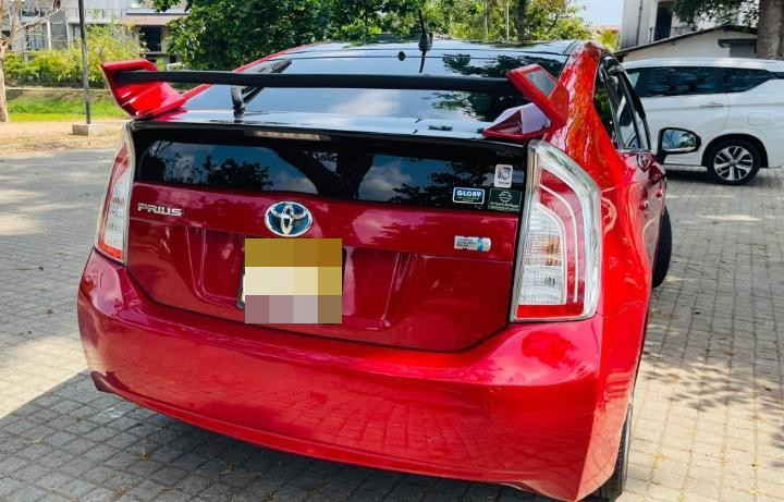 Toyota Prius 2012 - Used Car sale in Sri Lanka - patpat.lk