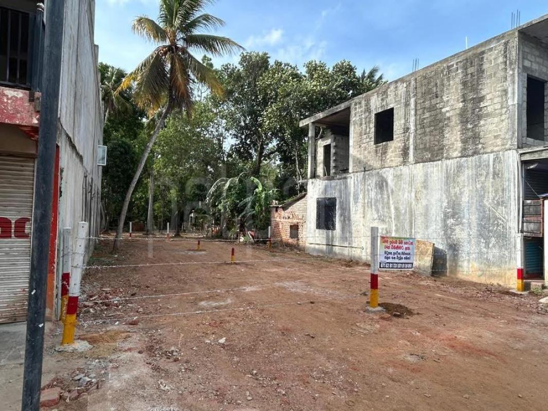Residential Land for Sale in Ambanpola