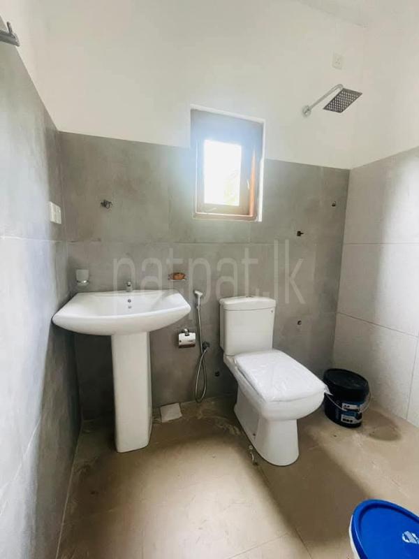 House for Sale in Athurugiriya