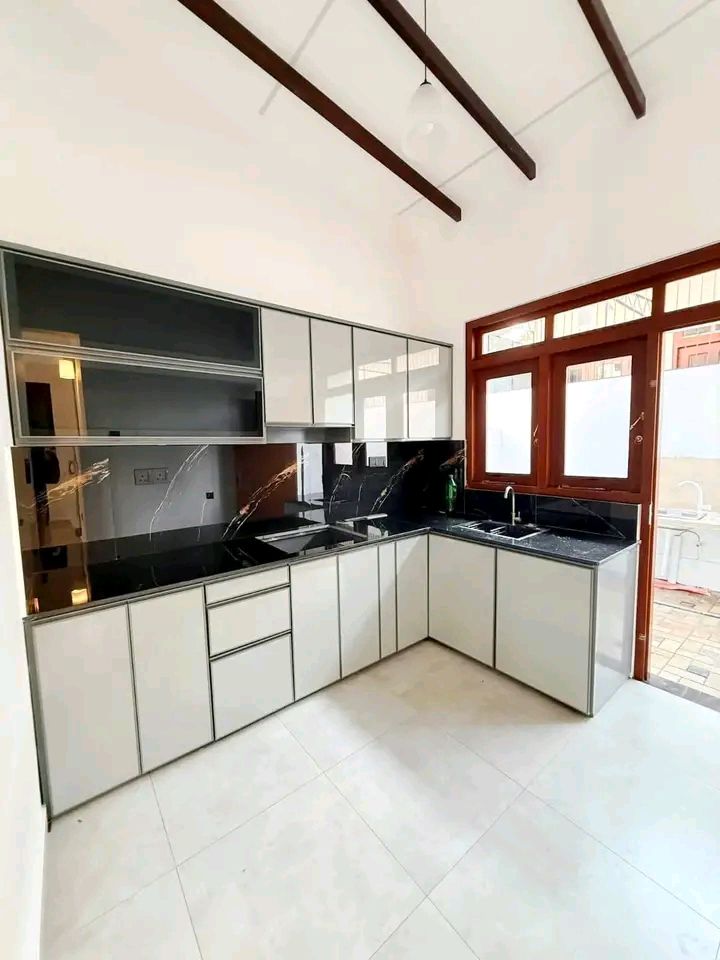 House for Sale in Athurugiriya