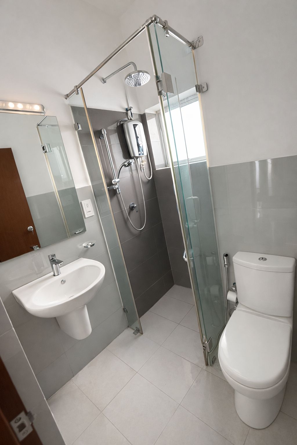 Furnished Apartment for Sale in Athurugiriya